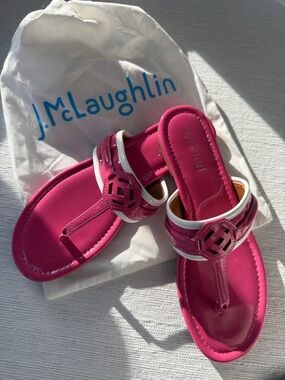 NWT J. McLaughlin Hot Pink and White Leather Thong Sandals
